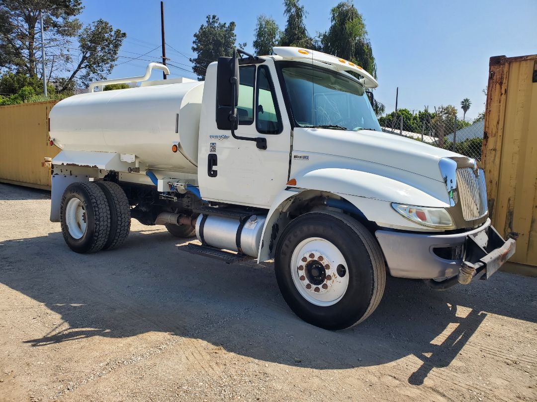 2013 INTERNATIONAL 4300